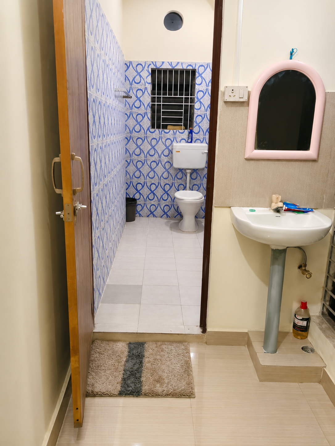 2BHK Non-AC unit on 2nd floor at Nahor Homestay